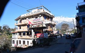 Hotel Raj Golden & Restaurant